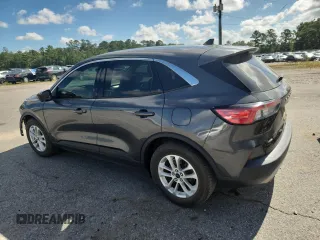 2020 Ford Escape SE z VIN 1FMCU0G6XLUA91749, wystawiony jako Copart lot #62072405 z przebiegiem 87 920 mil mil oraz Szkoda całkowita • Salvage title. Historia ofert i sprzedaży dostępna na DreamBid. Obrazek 2.