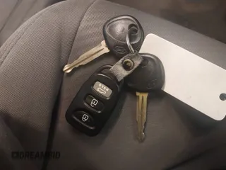 2011 Hyundai Elantra GLS с VIN KMHDH4AE5BU143075, выставлен на аукционе IAAI как лот 42854793 с пробегом 125 307 миль миль и . История ставок и продаж доступна на DreamBid. Изображение 11.