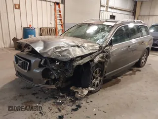 2008 Volvo V70 with VIN YV1BW982681036888, listed as a IAAI auction lot 41568717 with Not Provided miles and . Bid and sale history available at DreamBid. Image 16.