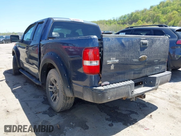 2006 Ford F-150 XLT with VIN 1FTPX14586FA70017, listed as a IAAI auction lot 42127525 with 100,555 mi miles. Bid and sale history available at carsss.com. Image 3.