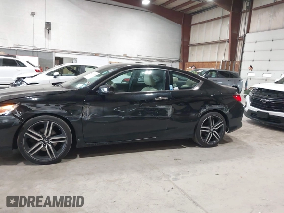 2016 Honda Accord Touring with VIN 1HGCT2B05GA002832, listed as a IAAI auction lot 42221520 with 217,435 mi miles and . Bid and sale history available at DreamBid. Image 6.