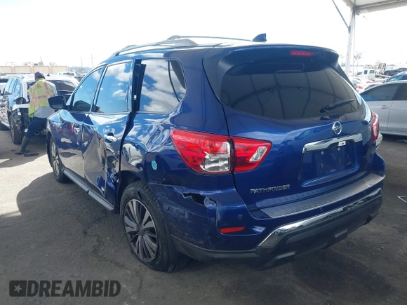 2020 Nissan Pathfinder S with VIN 5N1DR2AN0LC643623, listed as a IAAI auction lot 41798162 with 110,517 mi miles. Bid and sale history available at carsss.com. Image 3.