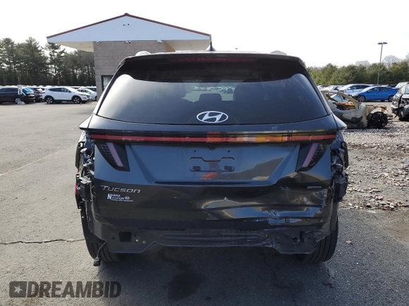 2023 Hyundai Tucson SEL z VIN 5NMJFCAE2PH196581, wystawiony jako Copart lot #48885265 z przebiegiem 44 171 mil mil oraz Szkoda całkowita • Salvage title. Historia ofert i sprzedaży dostępna na DreamBid. Obrazek 6.