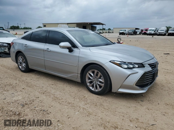 2019 Toyota Avalon XLE z VIN 4T1BZ1FB8KU005001, wystawiony jako Copart lot #54714005 z przebiegiem 62 169 mil mil oraz Czysty tytuł • Clean title. Historia ofert i sprzedaży dostępna na DreamBid. Obrazek 4.