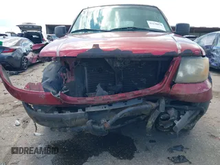 2004 Ford Expedition XLS z VIN 1FMRU13W64LA49642, wystawiony jako IAAI lot #42236070 z przebiegiem Nie podano mil oraz . Historia ofert i sprzedaży dostępna na DreamBid. Obrazek 12.