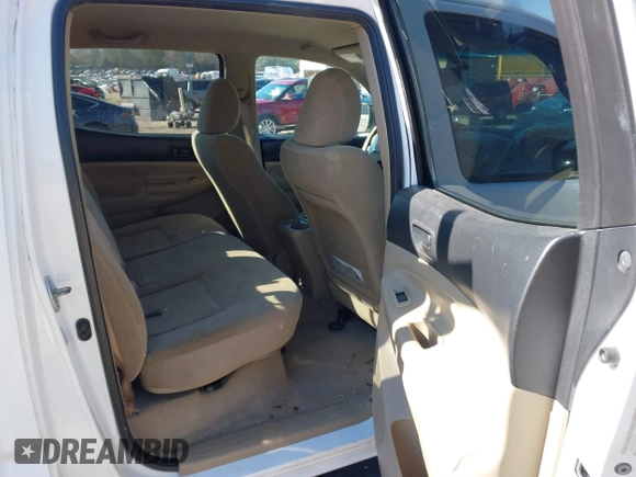 2009 Toyota Tacoma PreRunner with VIN 3TMJU62N79M078810, listed as a IAAI auction lot 41358051 with 154,001 mi miles. Bid and sale history available at carsss.com. Image 8.