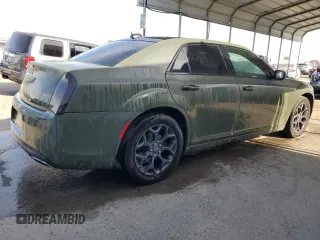 2019 Chrysler 300 with VIN 2C3CCAGGXKH542707, listed as a Copart auction lot 53305045 with 111,657 mi miles and Clean Title. Bid and sale history available at carsss.com. Image 3.
