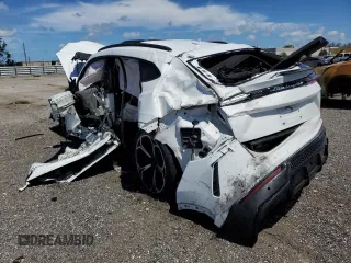 2021 Lamborghini Urus z VIN ZPBUA1ZL4MLA13798, wystawiony jako Copart lot #54190482 z przebiegiem Nie podano mil oraz Nie do naprawy. Historia ofert i sprzedaży dostępna na DreamBid. Obrazek 3.
