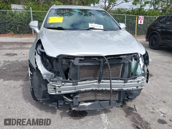 2019 Cadillac XT5 FWD z VIN 1GYKNARSXKZ242727, wystawiony jako IAAI lot #41669220 z przebiegiem 62 812 mil mil oraz . Historia ofert i sprzedaży dostępna na DreamBid. Obrazek 6.