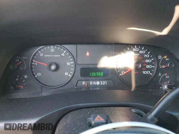 2006 Ford F-250 XL z VIN 1FTSW21566ED03468, wystawiony jako Copart lot #47641765 z przebiegiem 136 368 mil mil oraz Szkoda całkowita • Salvage title. Historia ofert i sprzedaży dostępna na DreamBid. Obrazek 9.