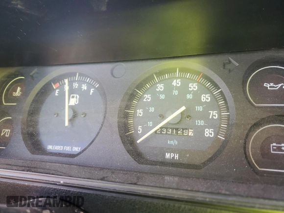 1988 Jeep Cherokee with VIN 1JCMR7813JT058390, listed as a Copart auction lot 89071925 with 2,331,297 mi miles and Clean title. Bid and sale history available at DreamBid. Image 9.