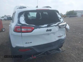 2017 Jeep Cherokee Trailhawk с VIN 1C4PJMBS9HW500121, выставлен на аукционе IAAI как лот 42352077 с пробегом 118 773 миль миль и . История ставок и продаж доступна на DreamBid. Изображение 6.