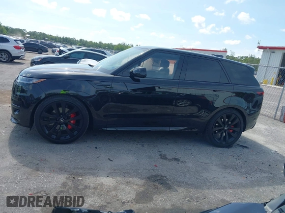 2024 Land Rover Range Rover Sport Dynamic SE with VIN SAL1L9FU3RA420944, listed as a IAAI auction lot 42379575 with 9,959 mi miles and . Bid and sale history available at DreamBid. Image 15.