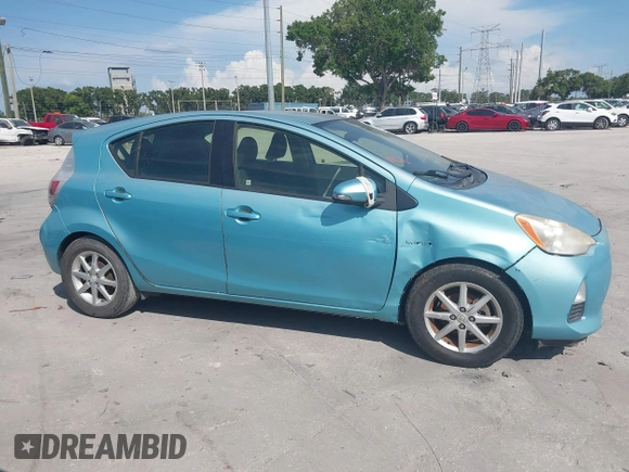 2013 Toyota Prius One z VIN JTDKDTB38D1039697, wystawiony jako IAAI lot #42378154 z przebiegiem 177 044 mil mil oraz . Historia ofert i sprzedaży dostępna na DreamBid. Obrazek 13.