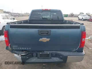 2010 Chevrolet Silverado 1500 LT with VIN 1GCSCSE09AZ206340, listed as a IAAI auction lot 41821309 with 190,720 mi miles and . Bid and sale history available at DreamBid. Image 15.