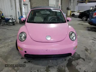2004 Volkswagen Beetle GL with VIN 3VWBM31Y24M345131, listed as a Copart auction lot 81321274 with 175,090 mi miles and Clean Title. Bid and sale history available at DreamBid. Image 5.