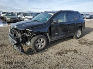 2014 Jeep Compass Sport with VIN 1C4NJCBA7ED925577, listed as a Copart auction lot 83315104 with 139,078 mi miles and Salvage Title. Bid and sale history available at carsss.com. Image 1.