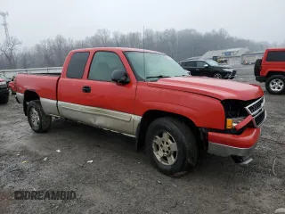 2006 Chevrolet Silverado 1500 LT1 with VIN 1GCEK19B26Z262939, listed as a Copart auction lot 43417725 with 201,800 mi miles and Salvage Title. Bid and sale history available at carsss.com. Image 4.