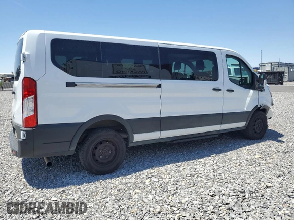 2023 Ford Transit Passenger XL with VIN 1FBAX2YG0PKA79637, listed as a Copart auction lot 60656305 with 30,555 mi miles and Clean title. Bid and sale history available at DreamBid. Image 3.