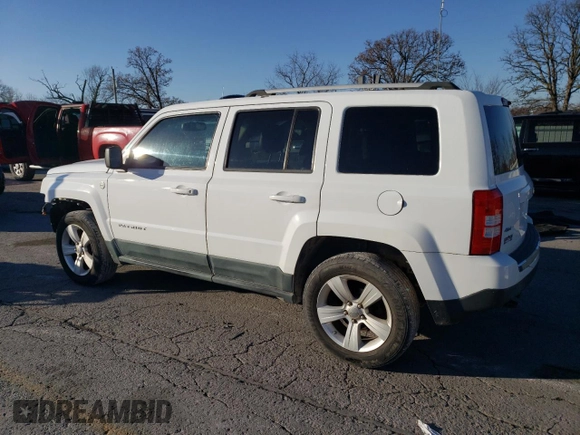 2011 Jeep Patriot Latitude X with VIN 1J4NF4GB4BD239057, listed as a Copart auction lot 85320574 with 180,792 mi miles and Salvage Title. Bid and sale history available at DreamBid. Image 2.