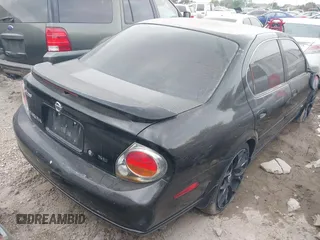 2002 Nissan Maxima GXE z VIN JN1DA31D22T424057, wystawiony jako IAAI lot #42214501 z przebiegiem 178 038 mil mil oraz . Historia ofert i sprzedaży dostępna na DreamBid. Obrazek 4.