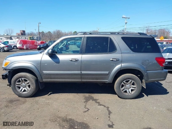 2006 Toyota Sequoia Limited with VIN 5TDBT48A76S261359, listed as a IAAI auction lot 41897236 with 263,938 mi miles. Bid and sale history available at carsss.com. Image 14.