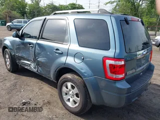 2011 Ford Escape Hybrid с VIN 1FMCU4K38BKC60181, выставлен на аукционе IAAI как лот 42330726 с пробегом 209 390 миль миль и . История ставок и продаж доступна на DreamBid. Изображение 3.