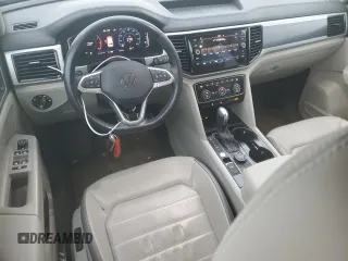 2021 Volkswagen Atlas SEL Premium R-Line с VIN 1V2FR2CA0MC561253, выставлен на аукционе Copart как лот 51237035 с пробегом 52 229 миль миль и Списание • Salvage title. История ставок и продаж доступна на DreamBid. Изображение 8.