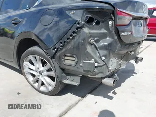 2016 Mazda Mazda6 i Touring with VIN JM1GJ1V53G1430339, listed as a IAAI auction lot 40696335 with 88,433 mi miles. Bid and sale history available at carsss.com. Image 6.