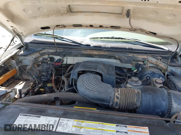 2000 Ford F-150 XL z VIN 1FTRX17L7YKA82690, wystawiony jako IAAI lot #42597325 z przebiegiem Nie podano mil oraz . Historia ofert i sprzedaży dostępna na DreamBid. Obrazek 10.