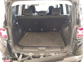 2019 Jeep Renegade Sport with VIN ZACNJBAB9KPJ95900, listed as a IAAI auction lot 41018209 with 70,511 mi miles. Bid and sale history available at carsss.com. Image 20.