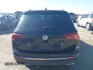2020 Volkswagen Tiguan SE with VIN 3VV3B7AX0LM106561, listed as a IAAI auction lot 41712689 with 85,374 mi miles and . Bid and sale history available at DreamBid. Image 17.