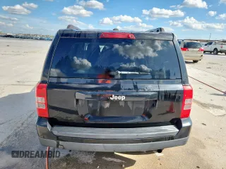 2016 Jeep Patriot Sport with VIN 1C4NJPBA0GD513110, listed as a Copart auction lot 61366905 with 109,521 mi miles and Salvage title. Bid and sale history available at DreamBid. Image 6.
