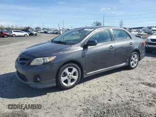2012 Toyota Corolla L z VIN 2T1BU4EE5CC882155, wystawiony jako Copart lot #49809535 z przebiegiem 171 648 mil mil oraz Szkoda całkowita • Salvage title. Historia ofert i sprzedaży dostępna na DreamBid. Obrazek 1.