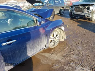 2019 Nissan Sentra SR with VIN 3N1AB7AP3KY377064, listed as a IAAI auction lot 41662474 with 91,479 mi miles and . Bid and sale history available at DreamBid. Image 6.