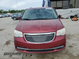 2014 Chrysler Town & Country Touring z VIN 2C4RC1BG4ER343289, wystawiony jako Copart lot #56575575 z przebiegiem 180 403 mil mil oraz Szkoda całkowita • Salvage title. Historia ofert i sprzedaży dostępna na DreamBid. Obrazek 5.