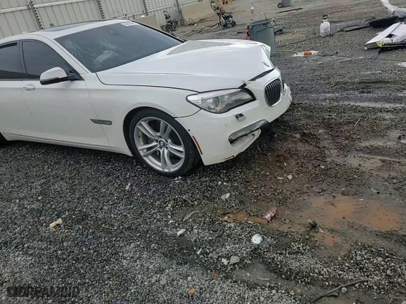 2013 BMW 7 Series 740Li with VIN WBAYE4C52DDW22629, listed as a Copart auction lot 44608645 with 163,135 mi miles and Salvage Title. Bid and sale history available at carsss.com. Image 13.