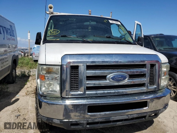 2010 Ford Econoline Cargo Commercial z VIN 1FTNE2EW0ADA39892, wystawiony jako Copart lot #75612664 z przebiegiem 250 805 mil mil oraz Nie do naprawy • Non repairable. Historia ofert i sprzedaży dostępna na DreamBid. Obrazek 5.