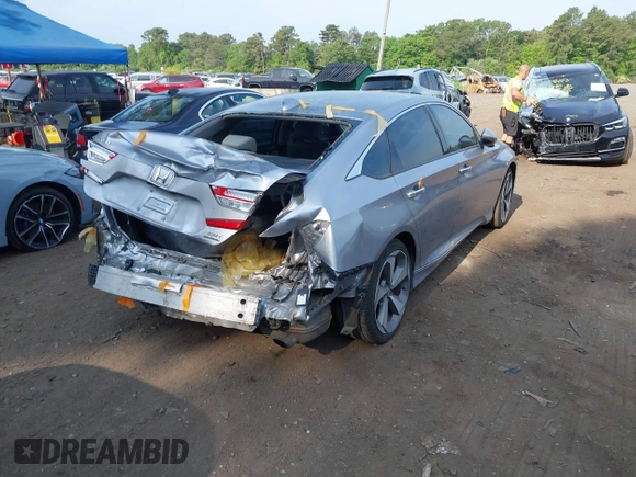 2020 Honda Accord Touring z VIN 1HGCV2F93LA017701, wystawiony jako IAAI lot #42383938 z przebiegiem 40 945 mil mil oraz . Historia ofert i sprzedaży dostępna na DreamBid. Obrazek 4.