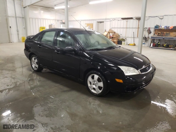 2005 Ford Focus S with VIN 1FAHP34N75W134309, listed as a Copart auction lot 49696985 with NaN miles and Clean Title. Bid and sale history available at carsss.com. Image 4.