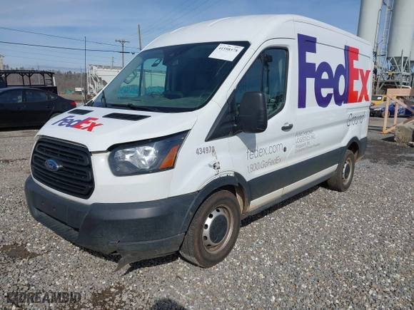 2019 Ford Transit Van with VIN 1FTYR1CM2KKB45352, listed as a IAAI auction lot 41598578 with 170,616 mi miles. Bid and sale history available at carsss.com. Image 17.
