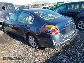 2007 Nissan Altima 2.5 with VIN 1N4AL21E87C180988, listed as a IAAI auction lot 41087817 with 999,999 mi miles. Bid and sale history available at carsss.com. Image 3.