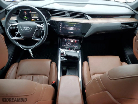 2019 Audi e-tron Prestige with VIN WA1VAAGE7KB024839, listed as a Copart auction lot 38277753 with 35,418 mi miles. Bid and sale history available at carsss.com. Image 8.