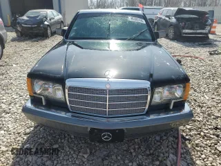 1990 Mercedes-Benz 300 with VIN WDBCA24D3LA509032, listed as a Copart auction lot 48485195 with 110,868 mi miles and Clean Title. Bid and sale history available at DreamBid. Image 5.