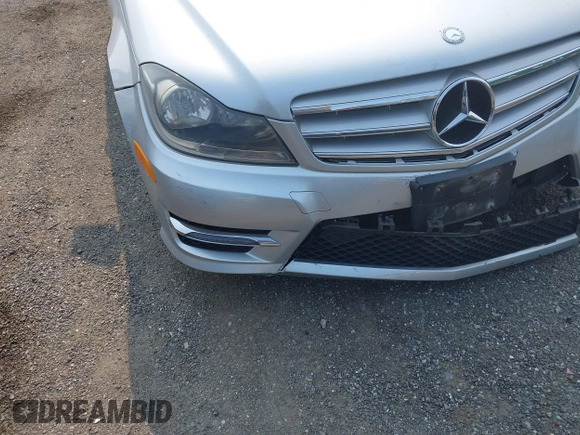 2013 Mercedes-Benz C 300 Sport с VIN WDDGF8AB5DR283434, выставлен на аукционе IAAI как лот 42375781 с пробегом 87 364 миль миль и . История ставок и продаж доступна на DreamBid. Изображение 12.