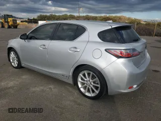 2013 Lexus CT 200h z VIN JTHKD5BH3D2139111, wystawiony jako Copart lot #43209795 z przebiegiem 39 597 mil mil oraz Szkoda całkowita • Salvage title. Historia ofert i sprzedaży dostępna na DreamBid. Obrazek 2.