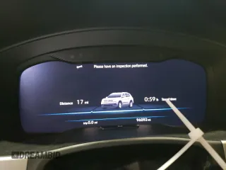 2019 Volkswagen Atlas SEL Premium z VIN 1V2NR2CA5KC530086, wystawiony jako Copart lot #55745515 z przebiegiem 96 092 mil mil oraz Szkoda całkowita • Salvage title. Historia ofert i sprzedaży dostępna na DreamBid. Obrazek 9.