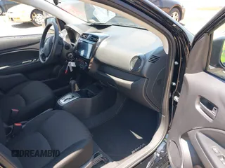 2024 Mitsubishi Mirage ES с VIN ML32AUHJ1RH036971, выставлен на аукционе IAAI как лот 42548137 с пробегом 3 743 миль миль и . История ставок и продаж доступна на DreamBid. Изображение 5.