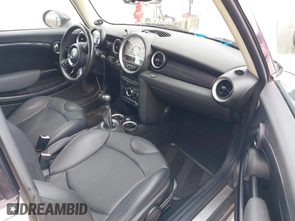 2011 MINI Hardtop S with VIN WMWSV3C58BTY22854, listed as a IAAI auction lot 42034126 with 98,931 mi miles and . Bid and sale history available at DreamBid. Image 5.