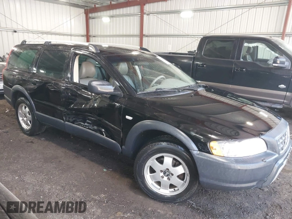 2006 Volvo XC70 with VIN YV4SZ592361243124, listed as a IAAI auction lot 41972200 with 186,720 mi miles. Bid and sale history available at carsss.com. Image 6.